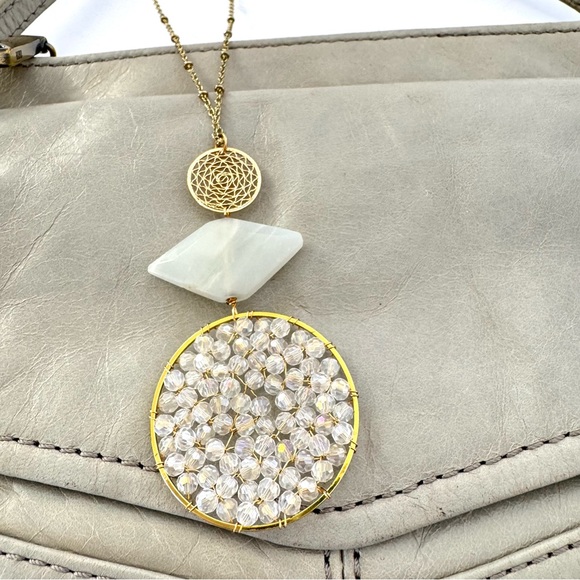 HOBO Leather Crossbody Bag & Jewelry Bundle Boho Crystal Necklace & Earrings - Picture 3 of 12